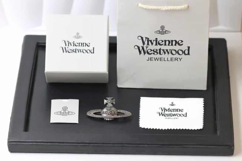 VIVIENNE WESTWOOD